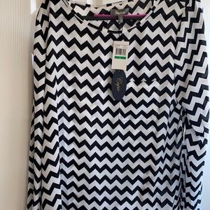 Neiman Marcus top in a fun chevron print brand new